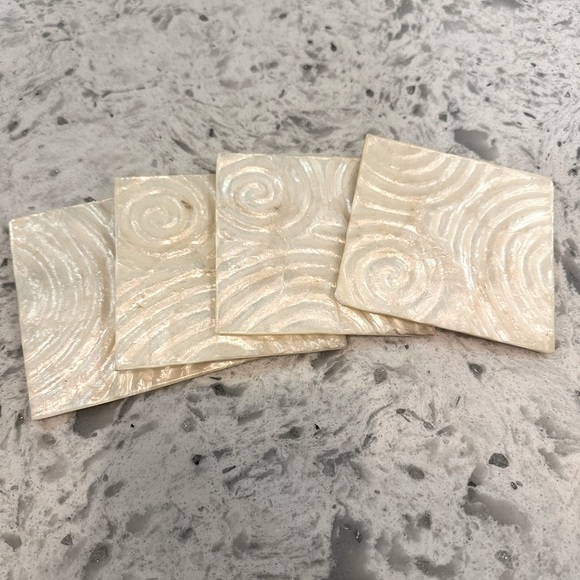 Pier 1 Imports Seashell Coasters - Picture 1 of 5